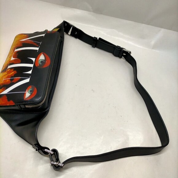 Valentino Garavani Waist Pouch Black PVC mon582-102525 - Picture 5 of 16